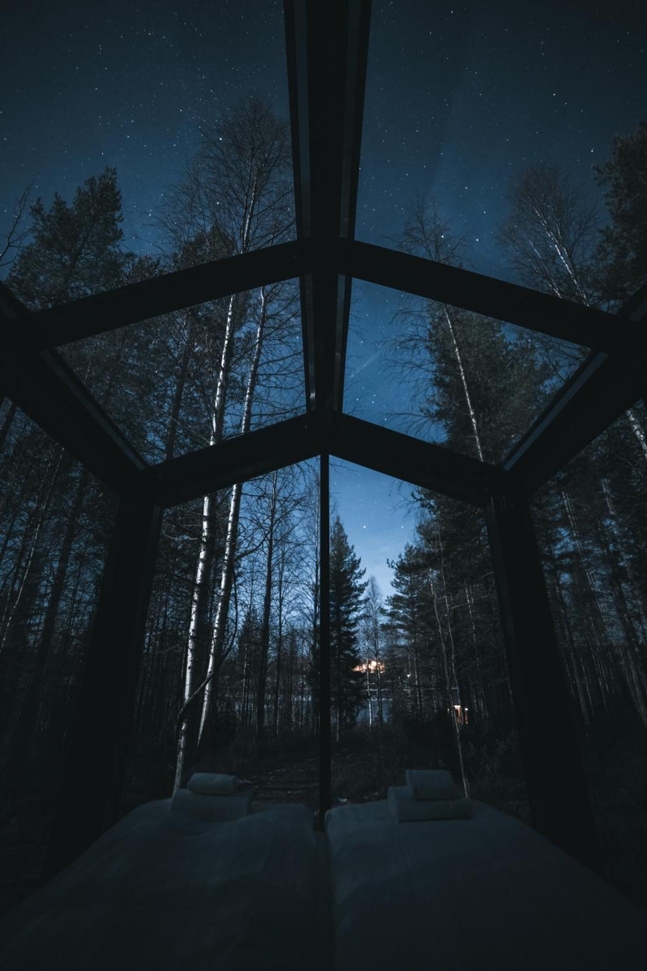 Sky Lodging ~ Sleeping Under The Stars Рованиеми Экстерьер фото